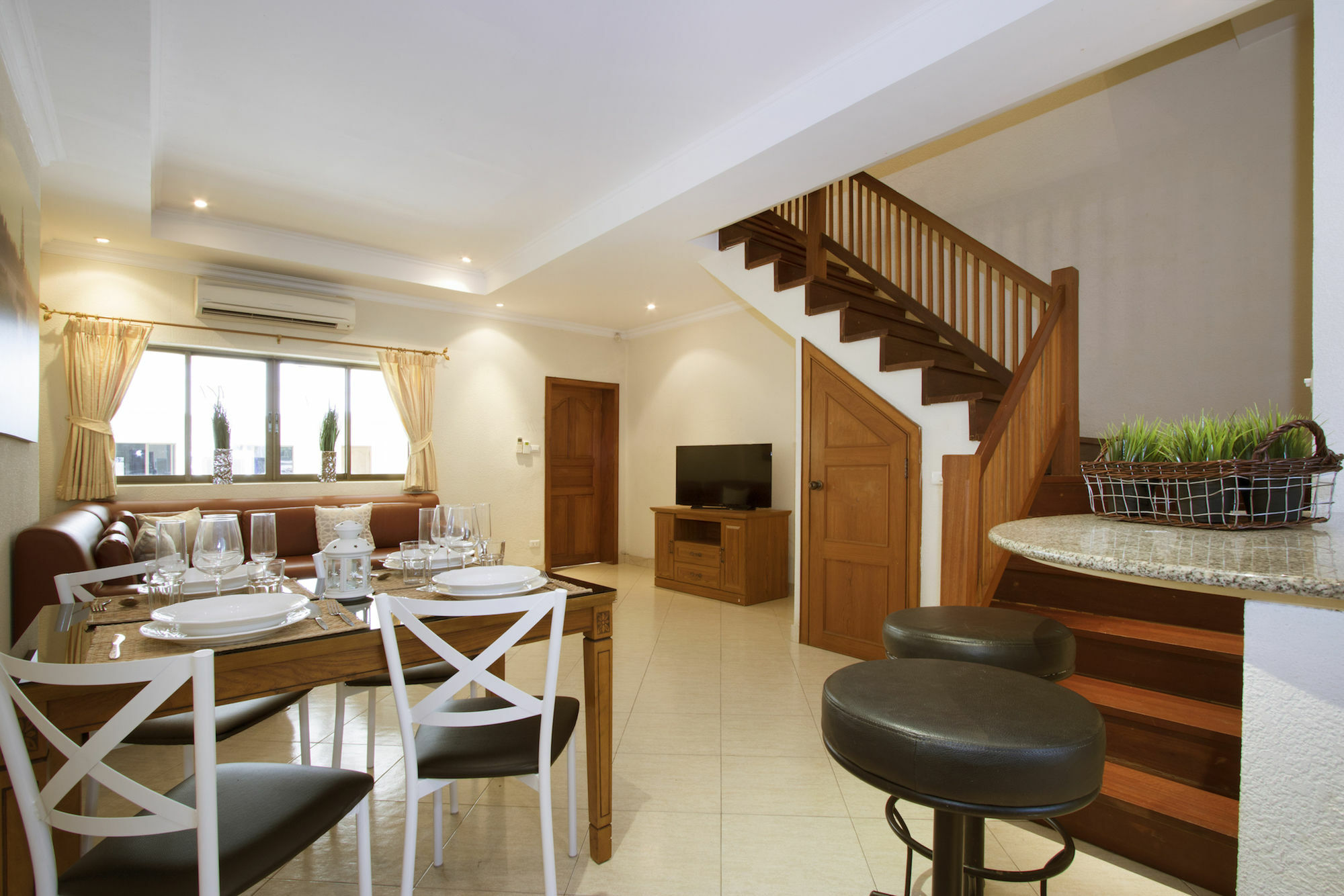 Ashford Villas Cosy Beach Паттайя Экстерьер фото